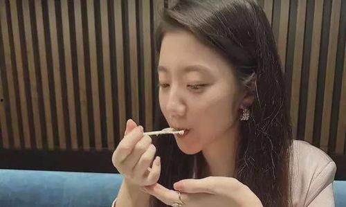 富婆吃瓜视频大全